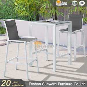 [Hot Item] Conjunto de Bar al Aire Libre de Aluminio Personalizado 3-Piece Conjunto de Mesa y Sillas de Altura de Bar para Exterior