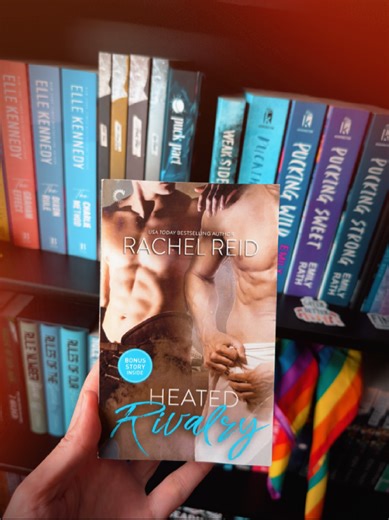 Continuing the obsession... I finished Game Changer and the Christmas bonus story last night and started Heated Rivalry this morning. I can't believe I've had this book sitting on my shelves for years and hadn't read it before! I really should read books as I buy them 🤦🏼‍♀️ The curse of being an easily distracted mood reader. #HeatedRivalry #shanehollander #ilyarozanov #gamechanger #mmromance