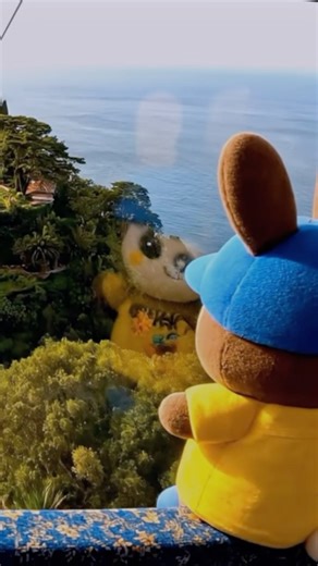 Madeirinho Heroes 🧵✨ | Embroidered Keychains & Magnets of Madeira’s Iconic Spots #brotherpr1055x