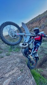 Hard enduro toda la tarde en 30 metros cuadrados… pura diversión 🔥😎 ✊💨 #enduro #hardenduro #trial #ktm | Meteleseko