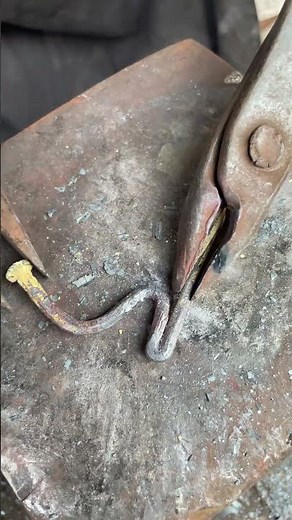 Forging a Traditional Pipe Tightening Hook from a Steel Nail 🔥 #shorts