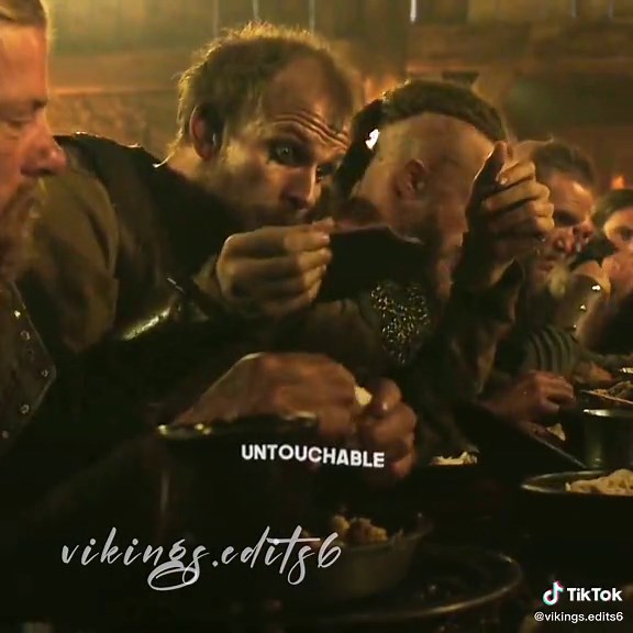 Floki laugh😂😜... ||| #perte #vikings #vikingsedit #ragnarlothbrok #floki #kingaelle #kattegat