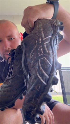 Touch Screen on Instagram: "When you are playing a muddy sport tournament, you don't want to be putting on muddy or wet boots the next morning. Here is an easy way to fix this problem!"