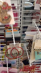 There's still time (but not much 👀) to find deals for everyone on your holiday list. | dd's DISCOUNTS