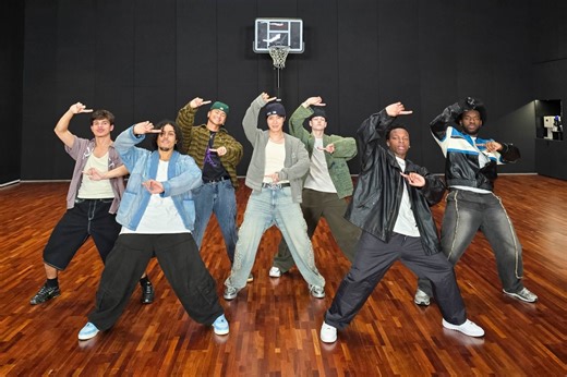 Watch: BTS's j-hope Shows Off His Moves In Slick Dance Practice Video For "MONA LISA" | Soompi