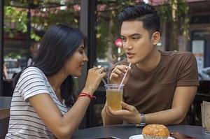 Biasanya Dilakukan Laki-Laki, Yuk Kenali Apa Itu Simping dan Tanda-tandanya - Parapuan