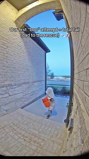 Halloween Fail: Dad Saves the Day After Candy Chaos