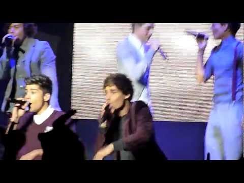 One Direction Tour - MANCHESTER - Up All Night HD