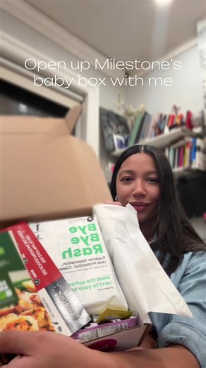 39 weeks pregnant • Let’s open up Milestone’s sample baby box together🐣🍼 What you need to do to get the box: • Pay $13 shipping fee for the sample box Worth all the goodies! Thank you @Milestone 🫶🏽 #Milestone #Babybox #Pregnanttok #firsttimemom #BabyFarag