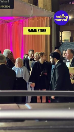 Ayer tuvimos la oportunidad de ver a Emma Stone en la salida de los BAFTA 🔥✨ 📸: Martha Esther Guerra De la Cruz (@talkingwithmartha) Síguenos para más! ✨ #emmastone #hollywood #BAFTA #londres #parati