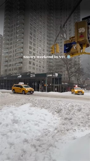 Weekend scenes from a snowy NYC ❄️