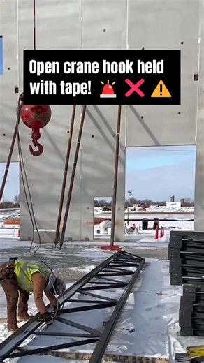🚧 Hooks without a safety latch, often secured with tape, pose serious risks and delays during unhooking. At OTH, we believe there’s a better way. The remote-controlled quick-release LudwigHooks are engineered to eliminate these hazards, allowing crews to work from a safe distance while ensuring unmatched reliability and precision. No risky setups, no wasted time. Just safe, efficient, and fail-safe lifting solutions built for demanding job sites. Get a quote: https://www.othrigging.com/contact-