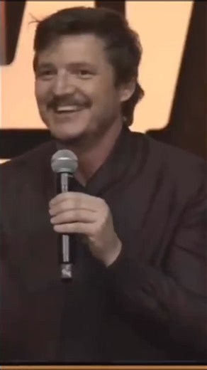 Pedro Pascal Fan Canada 🇨🇦 on Instagram: "How time flies! Love this cute interview where Pedro was introduced to the world as The Mandalorian Enjoy this clip thanks to Miss Anakin on Tik Tok. #pedropascal #themandalorian #dindjarin #grogu Stay connected! Come join our page for latest news, great photos, interviews, conversation and community. Like, share and follow 💜 ¡Mantente conectado! Únete a nuestra página para estar al día de las últimas noticias, fotos increíbles, entrevistas, conversac
