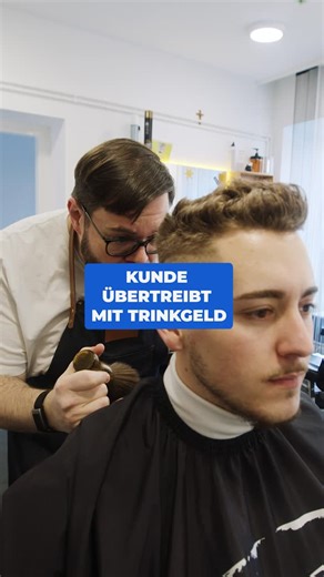 Michael Bauer on Instagram: "Ich gebe auch immer....👇 zu viel Trinkgeld. Für den Kaffee kann man halt immer was brauchen. Bekommst du auch oft Trinkgeld? Eine Minute lachen am Handy ist gut, 90 Minuten lachen im Kabarett kann aber auch was. 😂🙌 🎭 LIVE-TOUR „10-Meter-Turm“ Deine Tickets und alle Termine findest du im Link in meinem Profil. #michaelbauer #friseurbesuch #comedy #lustigereels #kabarett"