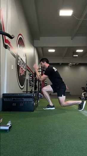 Reverse Lunge to Step Up w/ Knee Drive