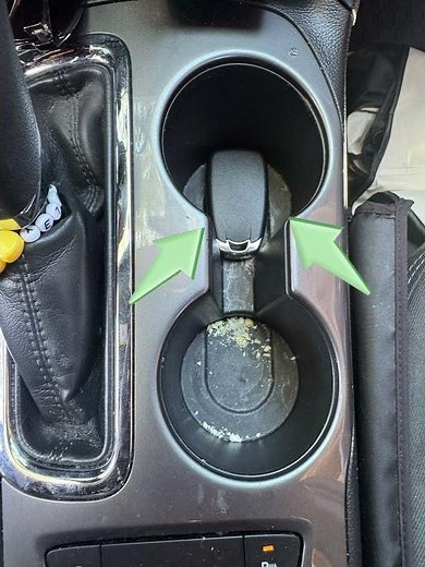 How to Program a Chevy Cruze smart Key FAST Using the Hidden Slot,Turn car on with dead key battery!