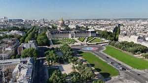 Des Invalides Museum At Paris Ile De France In France. Des Invalides Palace. Paris Skyline Scene. Des Invalides Museum At Paris In Ile De France France. Beautiful Esplanade. Tourism Landmark.