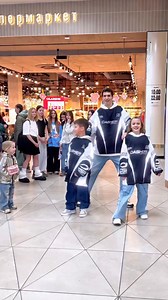 3.3M views · 123K reactions | ASTRONOMIA TUZELITY  KIDS DANCING __ #comedy #entertainment #viral #funny #Amazing #dance #trendingreelsvideo | Tuzelity Shuffle | Facebook