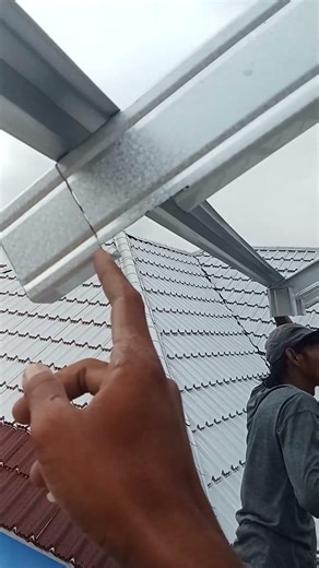 install fascia brackets.. #tips #building #construction #home #fyp.