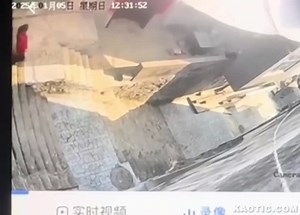 Aliens Drop Truck, Flatten Woman