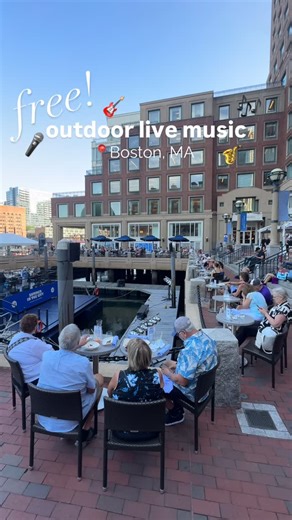 The Boston Calendar on Instagram: "FREE waterfront concerts are back at Rowes Wharf 🥳🎶🎷 Enjoy live music Tuesday-Fridays as part of the Summer in the City series, featuring light bites + cocktails all summer long 🌞🍻 Get the details on that plus 100 other free outdoor concerts around Boston via link in bio 🔗 (or in the comments if you’re seeing this on Facebook💬)"