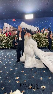 43K views · 59K reactions | Did @dianaross just shut down the 2025 #metgala ?!! Her train was everything! She posed with son @realevanross in a custom look. HOT!  @clairesulmers #dianaross #dianarossfbd | Fashion Bomb Daily | Facebook