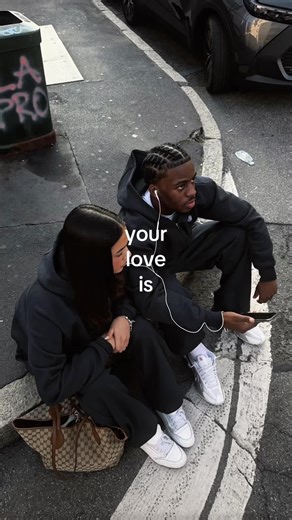 Couple Fashion: Matching Outfits for Love