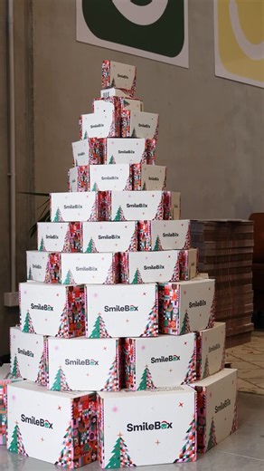 New Zealand Gift Boxes on Instagram: "The team at Smilebox is having some festive fun - turning Smile Boxes into Christmas magic. 🎄 There’s a tiny reindeer hiding in this reel, because gifting should always come with a little wonder. 🦌 Struggling with gift ideas? Shop our range of Smile Boxes - we’ve got something for everyone. 🎁 #ChristmasMagic #FestiveFun #MerryAndBright #FestiveSeason #TisTheSeason #HolidayVibes #ChristmasCheer"