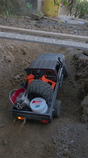 Climbing 4X4 MN82 lc79 Toyota RC truck Powerful 1/12 Scale. @rcHoki #rccar #funny #gaming