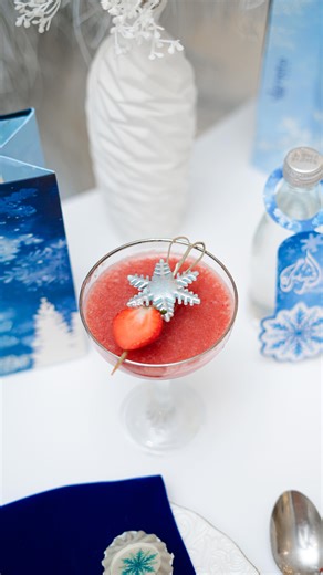 🥷🏻Ťhë Miráclê🇱🇾 on Instagram‎: "❄️Winter libya wedding 😮‍💨🥺 @weka.world نَسـتلم مُناسبتك لتصبح مميزة 💙 ونوتق الذكريات لتصبح عُمر 💎 ! #weka_world #مناسبات #تنسيق #wedding #decoration"‎