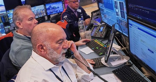S&P/TSX composite rises on basic materials stocks, U.S. markets move lower