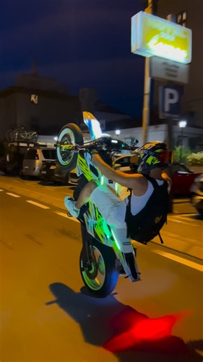 xandar | supermoto on Instagram: "99 problems 1 bike to fix it❤️"