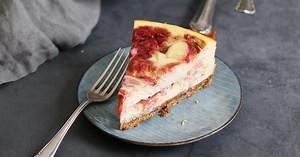 Baked Rhubarb Swirl Cheesecake | Bake to the roots