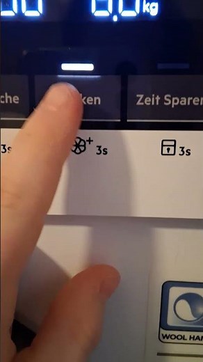 holiday washer: AEG 7000 series 8kg integrated washer/dryer overview