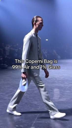 This bag is 99% air, and 1% glass. #Coperni’s Sébastien Meyer and Arnaud Vaillant redesigned their Swipe bag using a material that NASA originally developed to catch stardust, and #LeonDame had the honor of carrying it down the runway on the penultimate day of #ParisFashionWeek. #TikTokFashion