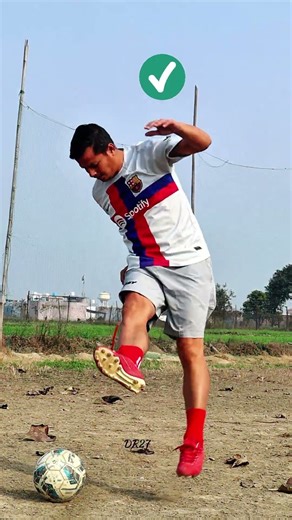 Curve+Power Shot Football Soccer Players Tutorial💪⚽#football #soccer #shorts #tutorial #power #curve