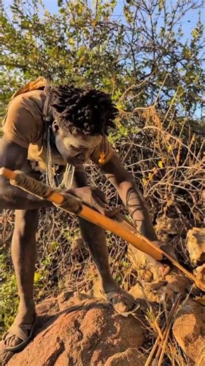 A Silent Move Changed the Moment in the African Bush | Tracking Skills