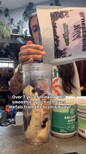 Medical Medium Heavy Metal Detox Smoothie Recipe below ⬇️ save this one for later Ingredients: 2 bananas 2 cups frozen or fresh wild blueberries, or 2 ounces pure wild blueberry juice, or 2 tablespoons pure wild blueberry powder 1 cup tightly packed fresh cilantro 1 teaspoon barley grass juice powder 1 teaspoon spirulina 1 tablespoon Atlantic dulse or 2 dropperfuls Atlantic dulse liquid 1 orange, juiced 1⁄2 to 1 cup water, coconut water, or additional fresh-squeezed orange juice (optional) Direc
