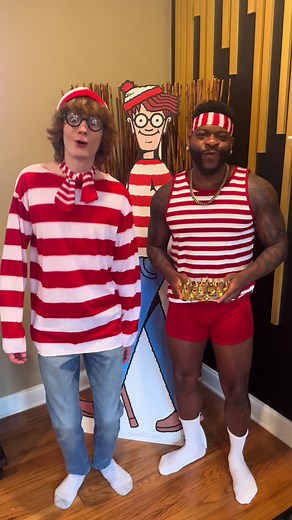 Waldo Receives the Crown - Full Video Now