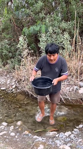 293K views · 14K reactions | #reelsviral #fypシ゚ #videosvirales #influencers #parati #viralreels #reels #tutorial #AmaZing #fypシ゚viral #fyp #tiktokerviral #peru #hombres #viral #humor #virals #Tiktok #tiktokviral | Sibenito | Facebook