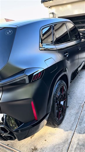 The XM Label Red is rare and ruthless — 500 units, 738HP, and a Hybrid Twin-Turbo V8. #bmw #labelred