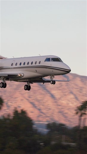 sk Airplanes on Instagram: "Gulfstream G200 Galaxy | N200GN | Landing at Van Nuys Airport #planespotting #bizjet #aviation #privatejet #aviationphotography #gulfstream"