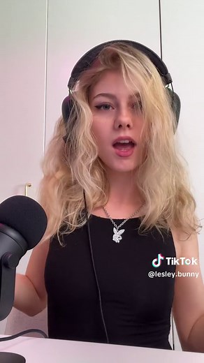 Jetzt LIVE Gaming-Session mit Alessia und Lesley Bunny