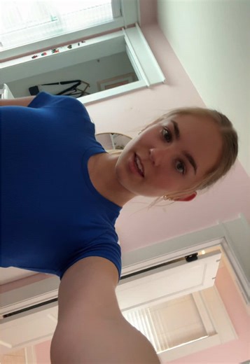 Maggie O’Neil (@maggie.oneil)’s videos with olivafashion.cx - 𝐿