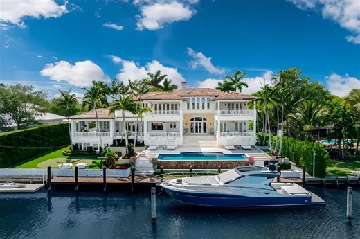 Inside Yankees icon Jorge Posada's stunning $19,900,000 Miami mansion packed with a colossal walk-in closet, private gym and other luxurious amenities