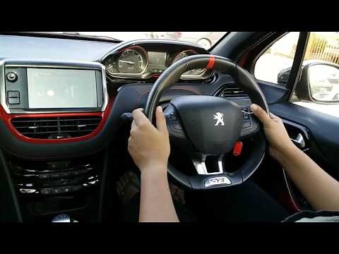 Peugeot 208 GTi Park Assist Demo