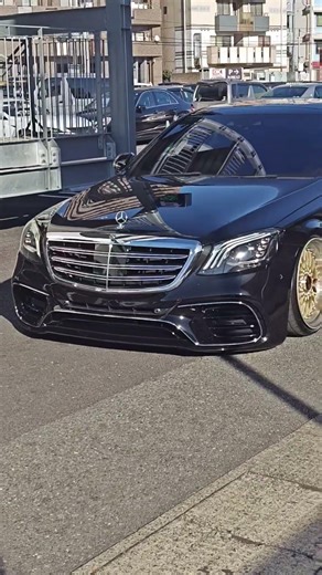 メルセデスベンツ、【MEGA SHOW –Night Reception–2026】搬入、船橋競馬場立体駐車場