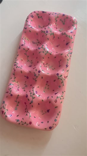 Bosi.94 on Instagram: "A grande richiesta un portauova, dopo il mio è il secondo che faccio ed è sempre divertente #argilla #fattoamano #airdryclay #creazioniartigianali #artigianato #accessorifattiamano #portauova #portauovainceramica #portauovapersonalizzati"