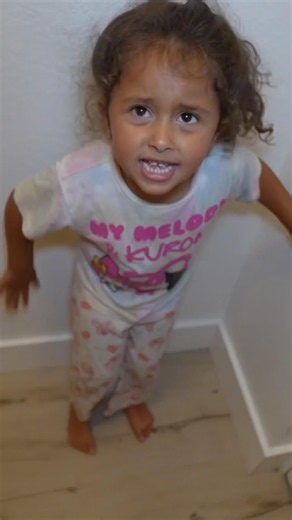 Little sister loses her memory and forgets her name #shorts￼
