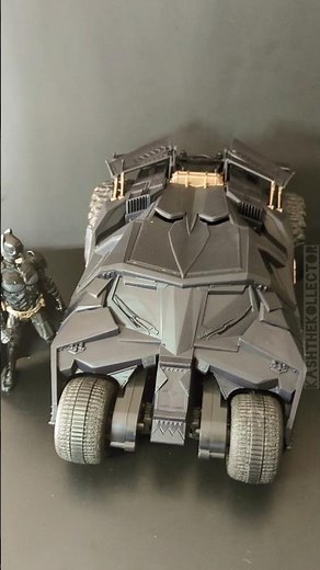 Spin Master Batmobile Tumbler RC, 1:15 Scale, goes well with Mattel Movie Masters figures